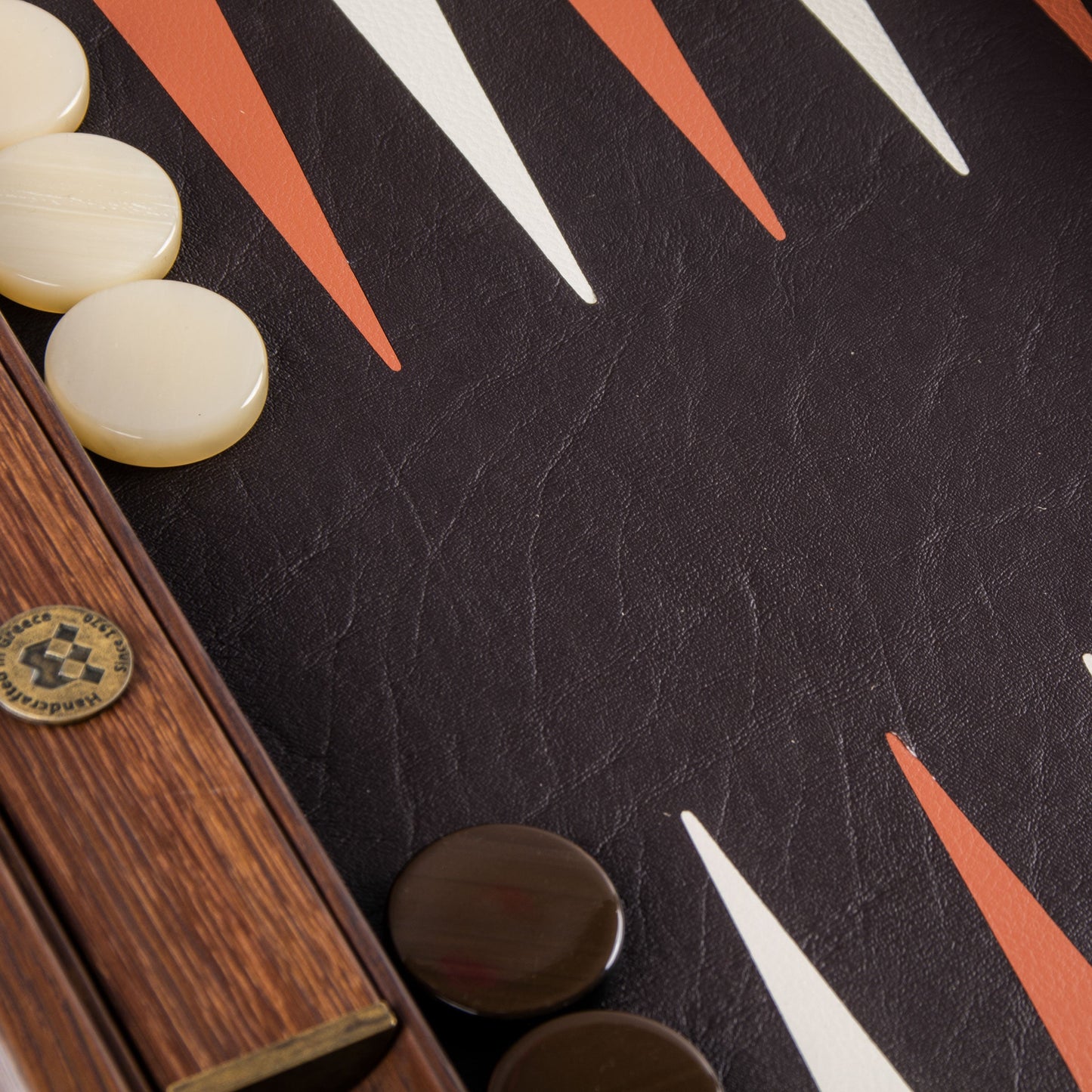 Premium Handcrafted Crocodile Tote in Antique Brown Leather Backgammon Set - Premium Backgammon from MANOPOULOS Chess & Backgammon - Just €519! Shop now at MANOPOULOS Chess & Backgammon
