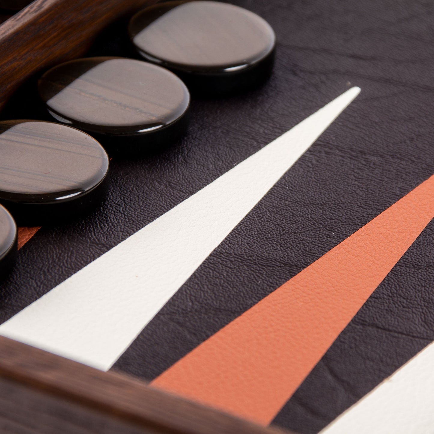 Premium Handcrafted Crocodile Tote in Antique Brown Leather Backgammon Set - Premium Backgammon from MANOPOULOS Chess & Backgammon - Just €519! Shop now at MANOPOULOS Chess & Backgammon