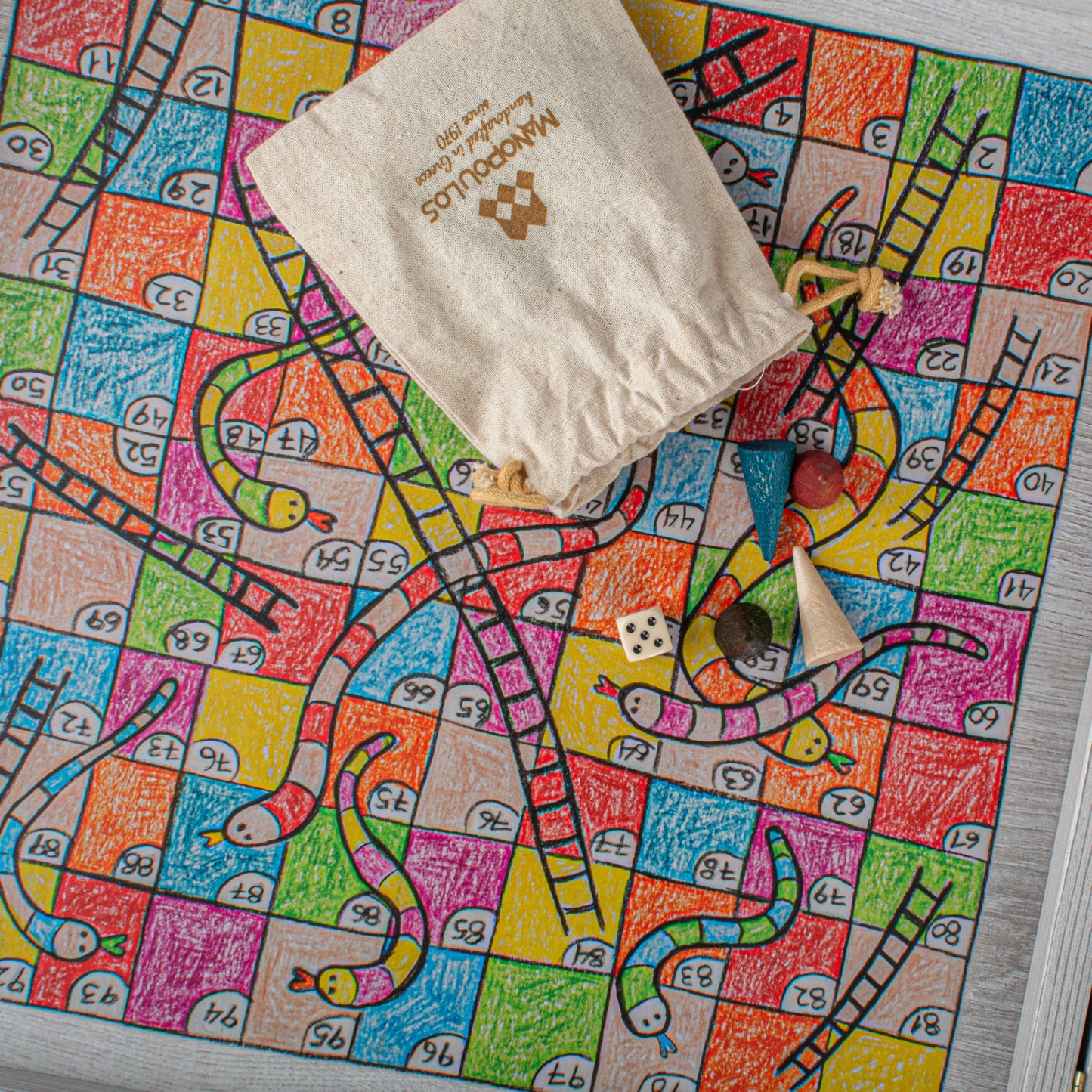 Childrens Freehand Colored Drawing 4-in-1 Combo Game Set: Chess, Backgammon, Ludo & Snakes