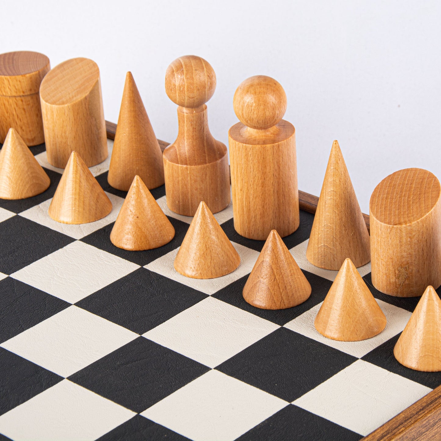 Bauhaus Style Black & White Chess Set - 40x40cm with 8.5cm King Chessmen - Premium Chess from MANOPOULOS Chess & Backgammon - Just €195! Shop now at MANOPOULOS Chess & Backgammon