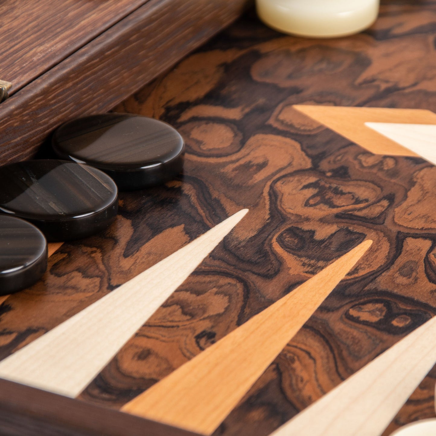 Premium Handcrafted California Walnut Burl Backgammon Set - Premium Backgammon from MANOPOULOS Chess & Backgammon - Just €225! Shop now at MANOPOULOS Chess & Backgammon