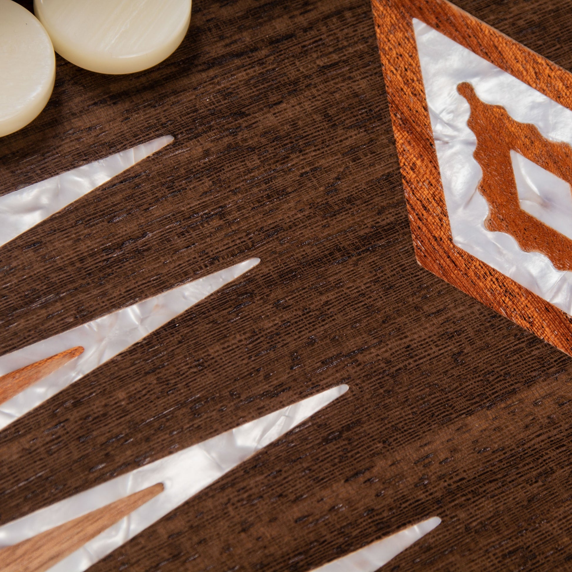 Premium Handcrafted Natural Burl Backgammon Set with Pearl Elements - Premium Backgammon from MANOPOULOS Chess & Backgammon - Just €520! Shop now at MANOPOULOS Chess & Backgammon