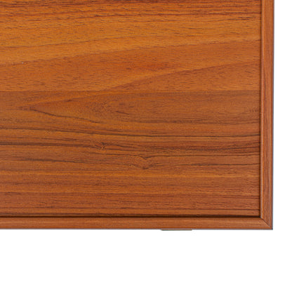 Handcrafted Mahogany Replica Backgammon Set with Side Racks - Elegant Design and Quality Materials